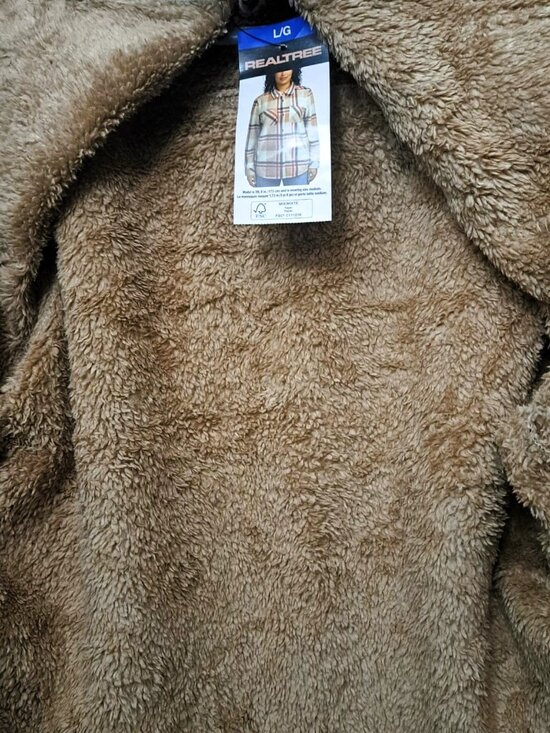 New Realtree Women's Sherpa Fleece Lined Buttoned Flannel Shirt Jacket/Shaket - Picture 5 of 6